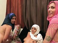 ally facial Group of arab teen - Audrey Charlize