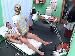 FakeHospital Stud caught giving nurse a creampie